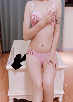 可爱少女粉色系内衣水晶肉棒系列绝顶自慰超滑人体润滑剂