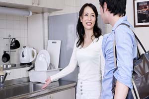 pacopacomama 081523_896 对性交审查严格的管理员~井上綾子